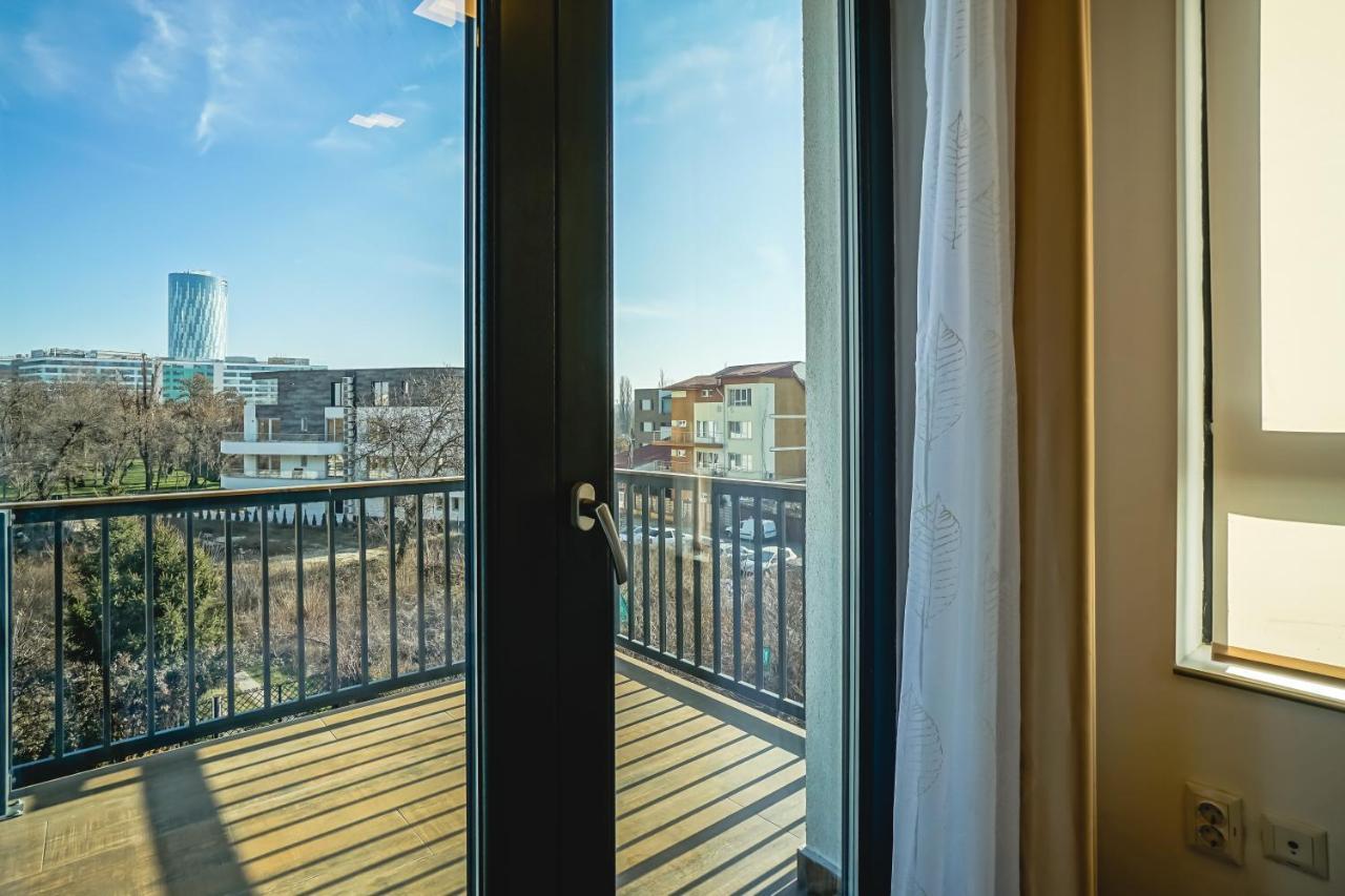 Bright Apartments Moments Away From Herastrau Park, Mall And Metro Бухарест Экстерьер фото